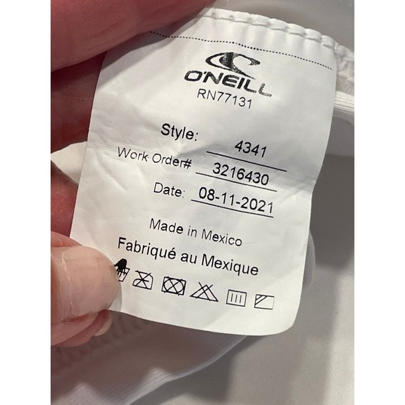 O'Neill Youth Basic Skins 50+ Long-Sleeve Sun Shirt Rash Guard Size 10 White - Picture 5 of 10